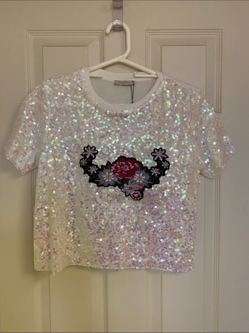 Zara White Iridescent Sequin Tee with Floral Patch Size Small NWT